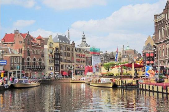 股票盘中巨资抢筹码成交量分时预警_华尔街股市繁荣_A股市场三公原则