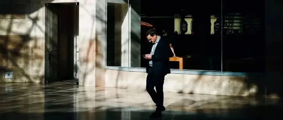 配资炒股违法嘛_场外配资金主刑事责任_非法配资金主法律责任