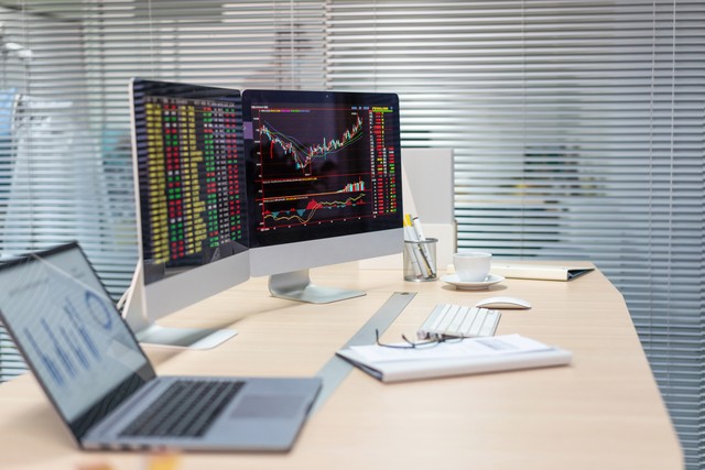 wind资讯股票专家2025_A股新质生产力牛市_2025年A股市场机构主导特征