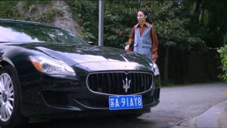 霸道总裁围堵女作家，仓库内发病女友焦急救治